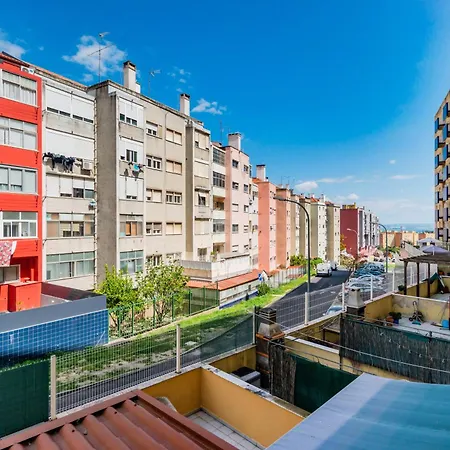 Olaias Park Flat 公寓